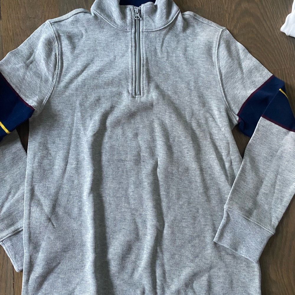 Boy’s sweater xxl. Brand new from Gap.
